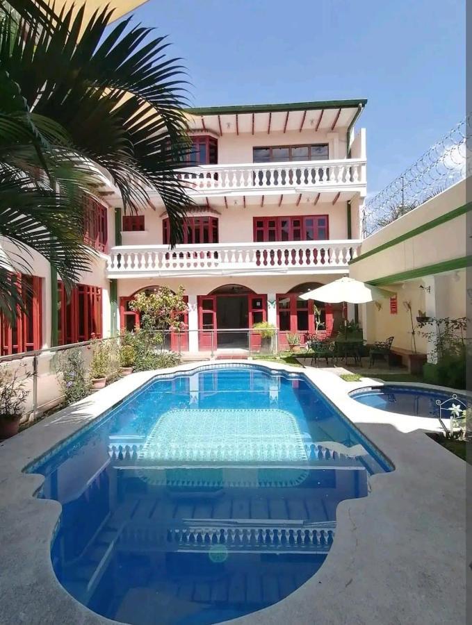 Hotel Fotherhouse Сан-Сальвадор Экстерьер фото
